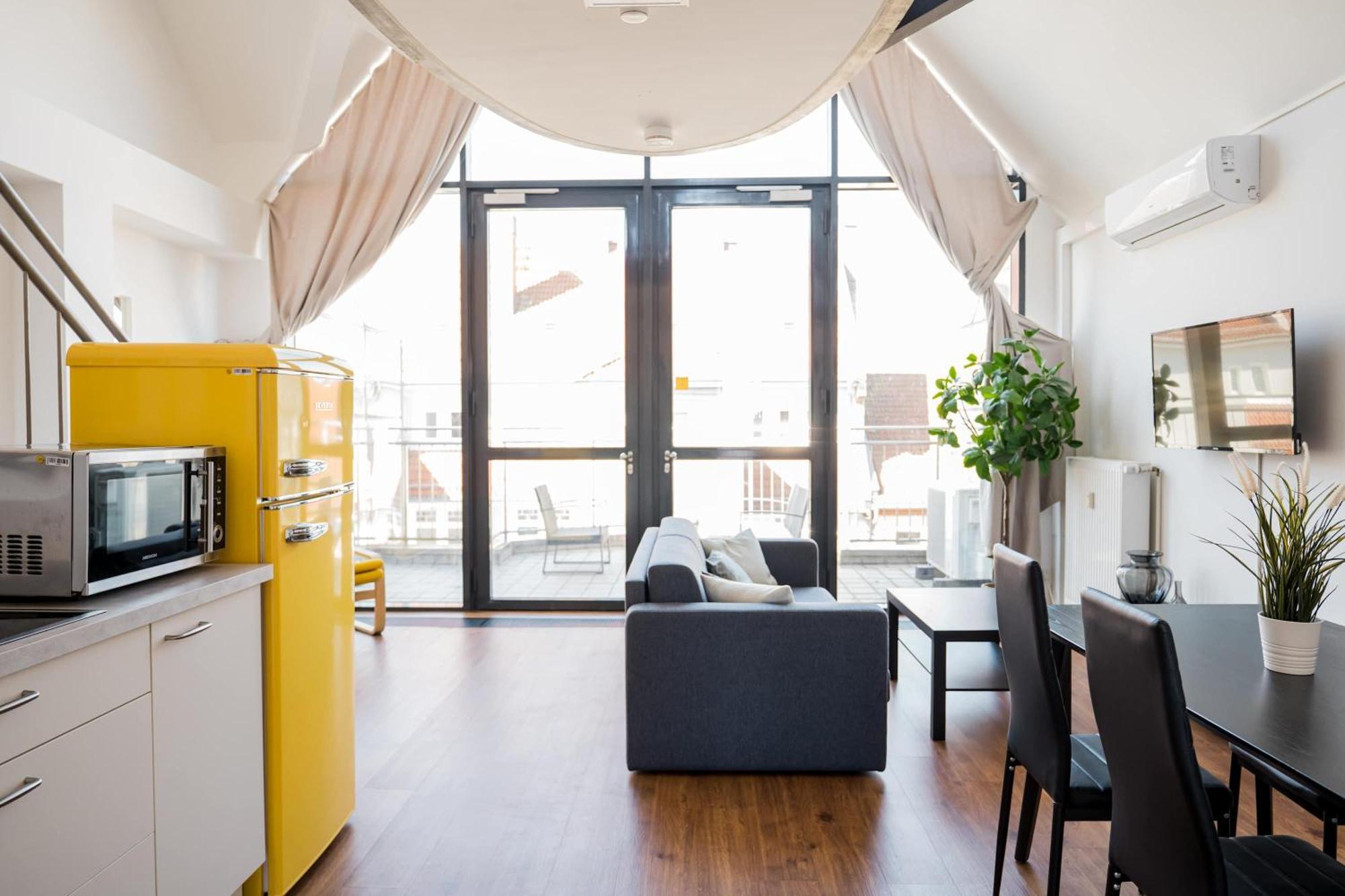 דירות ברלין Fantastic Loft With Balcony מראה חיצוני תמונה
